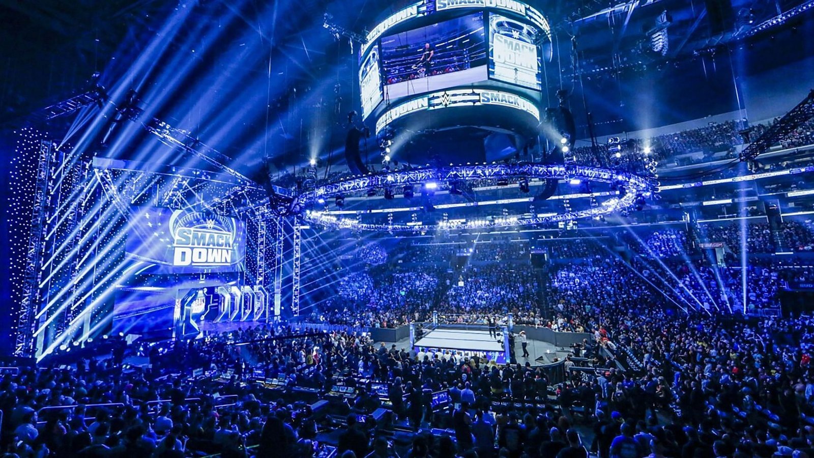 Former WWE Champion set to wrestle at SmackDown